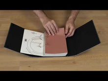 Carica e avvia il video nel visualizzatore di galleria, HOME DESIGN COLOR COLLECTION (@2020 Covema) - ColorBook - Cartella colori di 120 foglietti reali in un raccoglitore ad anelli